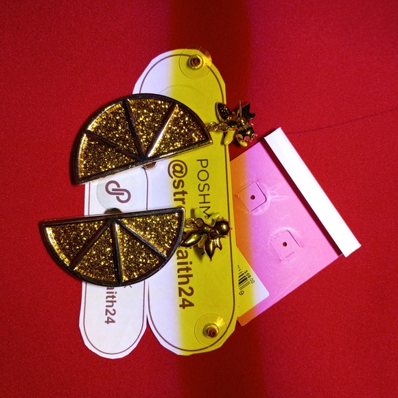 Authentic NWT - Picture 3 of 4